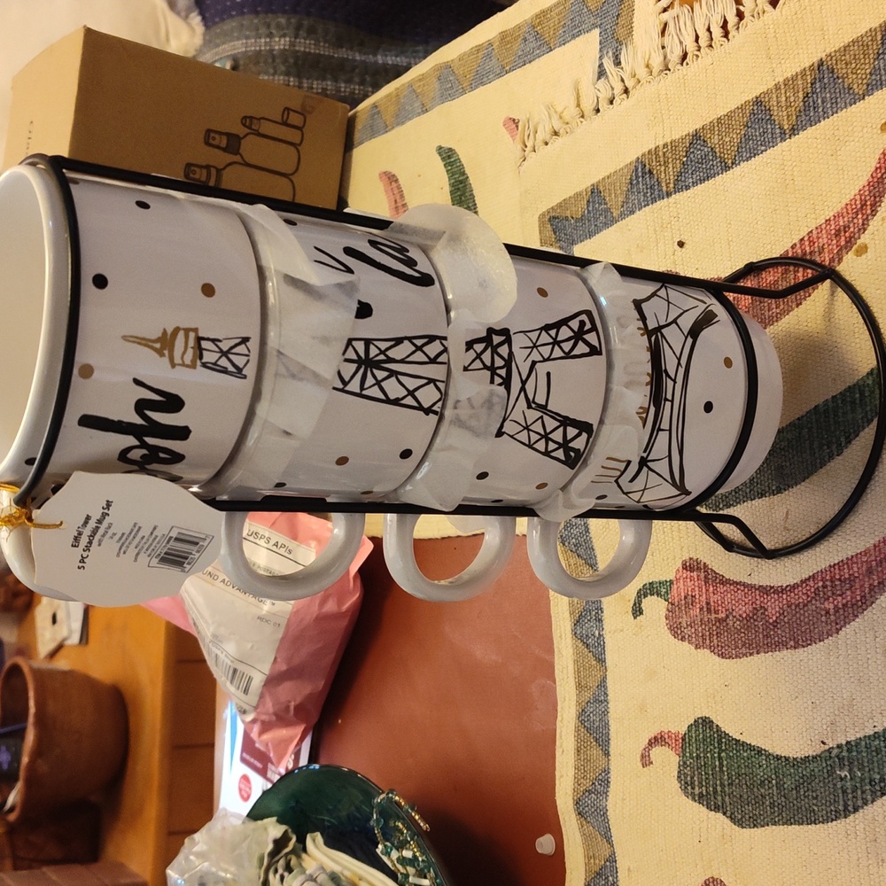 BT1- American Atelier Eiffel Tower Stackable Mugs